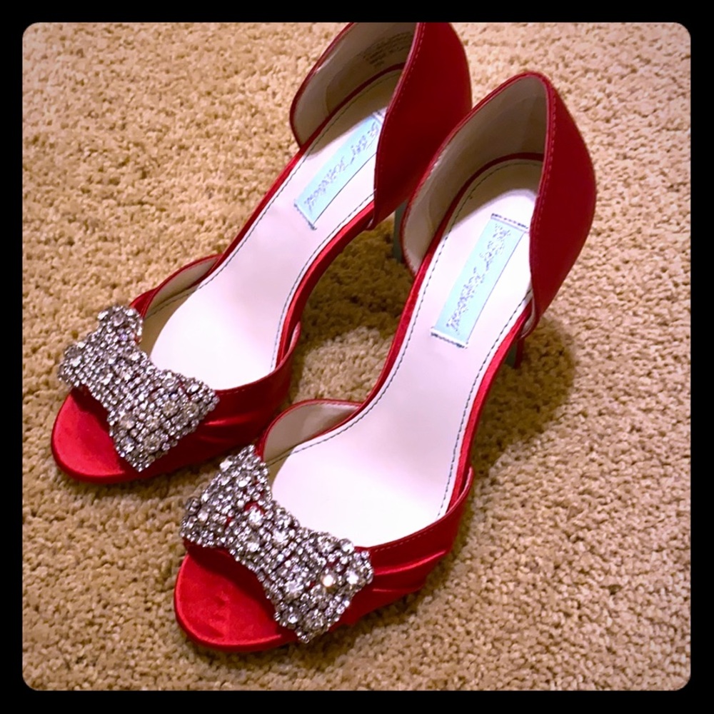 Betsey Johnson Red Satin Pumps NWT